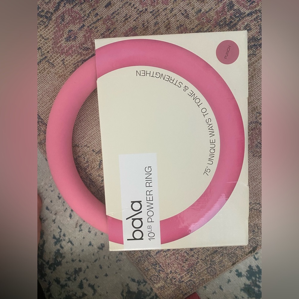 10 pound work out ring. Power ring is perfect for more than 75 unique movements.